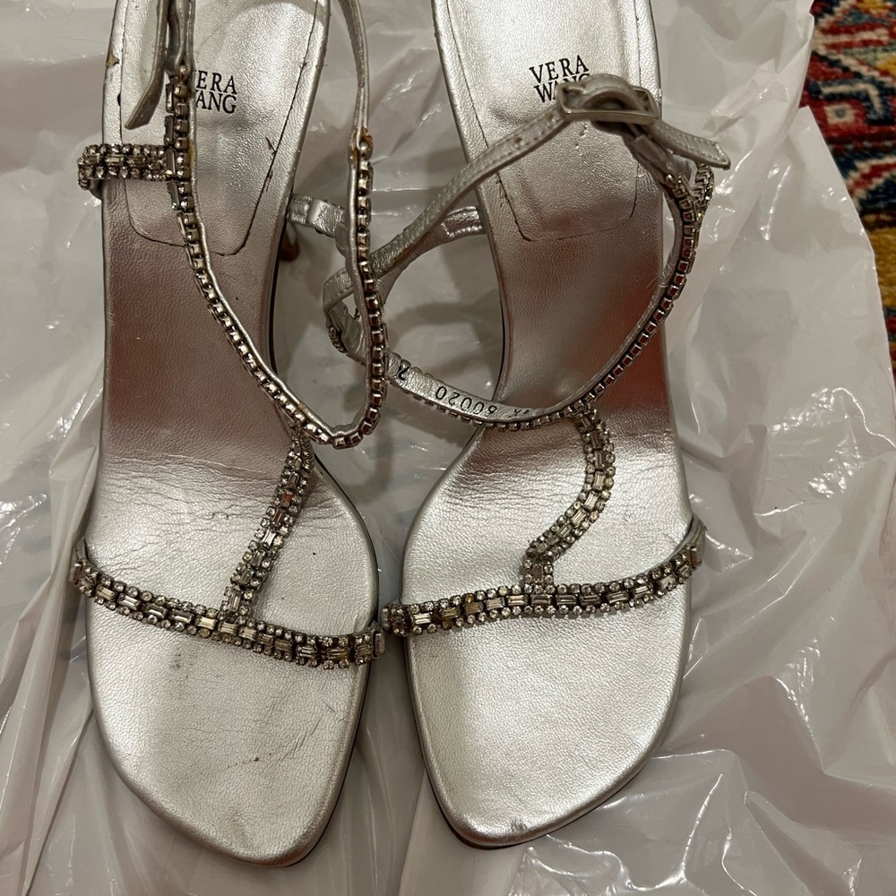 Vera Wang T-strap Rhinestone Sandals. Medium heel.